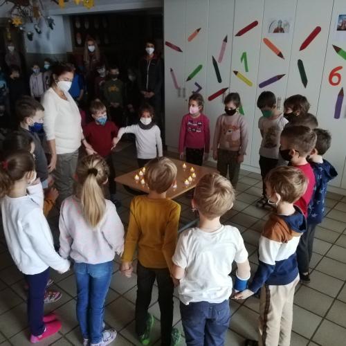 1. Klasse Händetanz