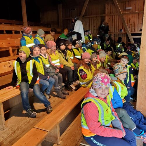 Gespanntes Warten auf die Vorstellung