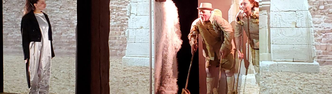 Ein Abstecher in die Pyramiden soll Abkühlung bringen