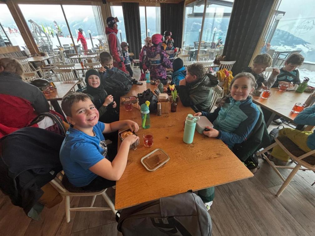 Auch in der Pause hatten die Kinder Spaß.