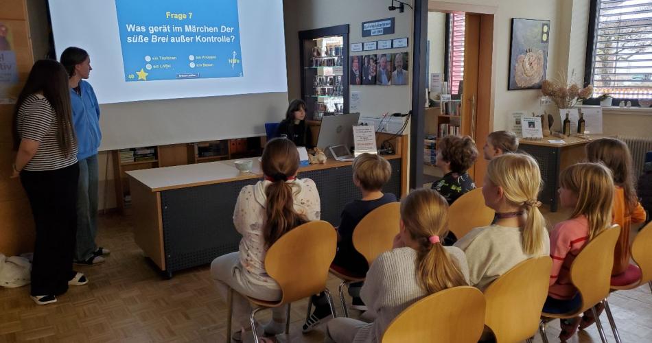 Märchenquiz in der Bücherei